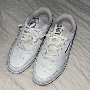 Reebok Memt womens shoes -like new